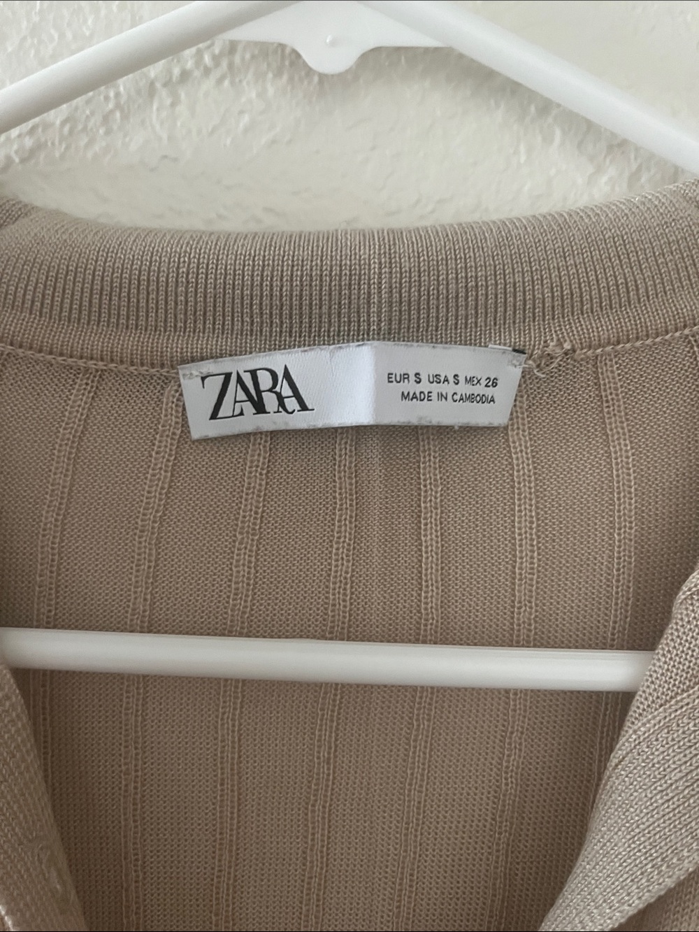 Zara Beige Ribbed Button-Front Collared Top - Picture 2 of 4